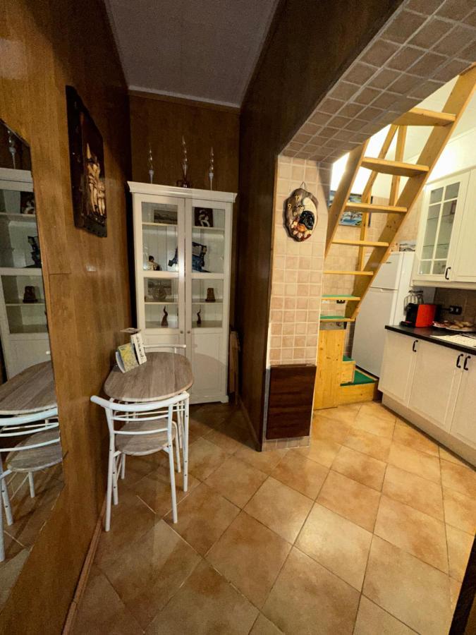 דירות Tiny House - Spaccanapoli מראה חיצוני תמונה